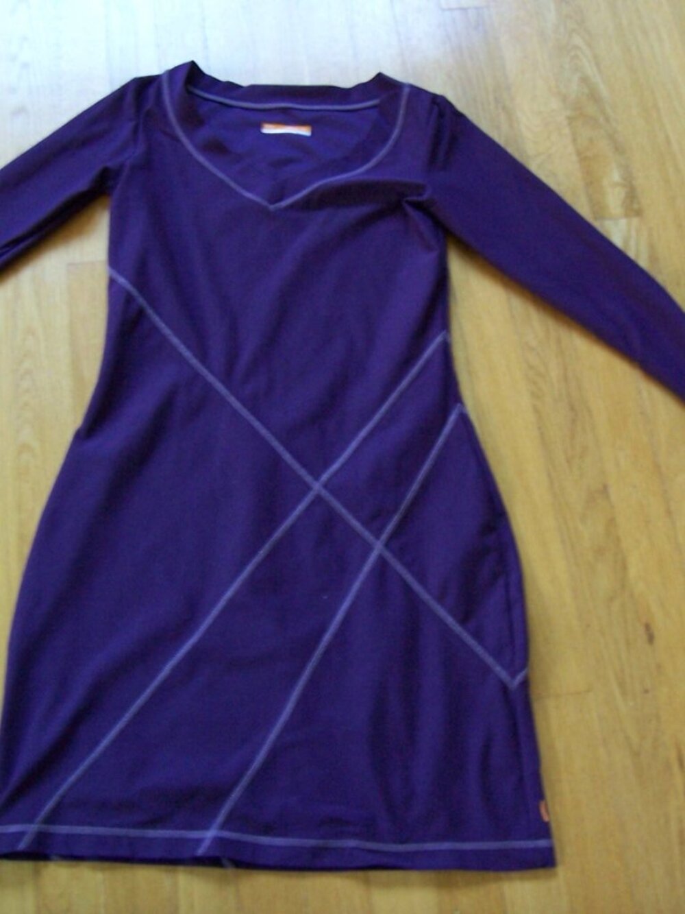 Lucy Athletic V Neck Long aleeved Dress Size Small Plum Colored